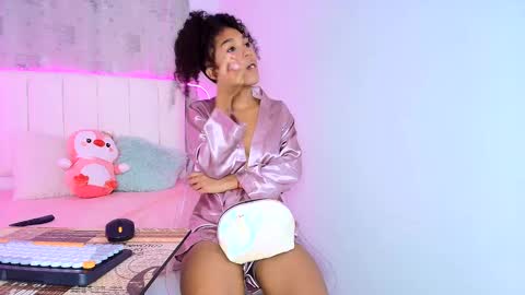 Snapshot of pao_salazar chatting on 09.15.25 pao_salazar online show from 09.15.25