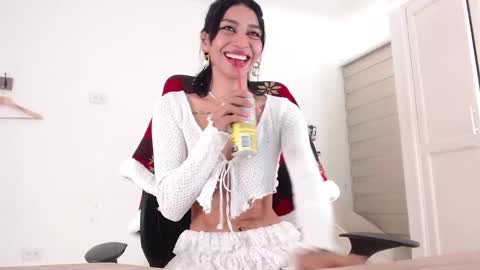 Paolita online show from 01.04.25