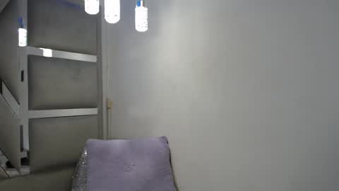 Snapshot of paola_lyon chatting on 01.21.25 Paola Lyon online show from 01.21.25