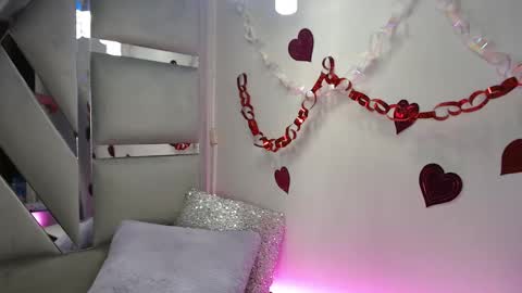 Snapshot of paola_lyon chatting on 02.22.25 Paola Lyon online show from 02.22.25