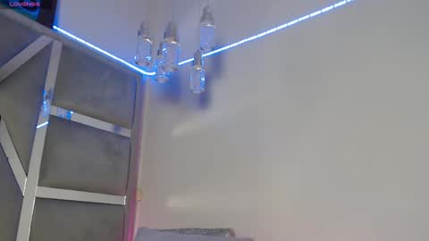 Snapshot of paola_lyon chatting on 03.04.25 Paola Lyon online show from 03.04.25