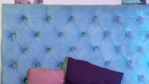 Snapshot of paola_lyon chatting on 09.20.25 Paola Lyon online show from 09.20.25