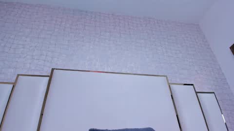 Paola  online show from 01.26.25