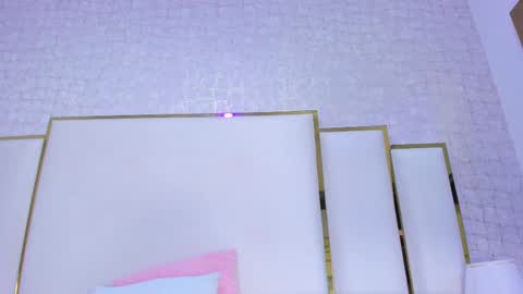 Paola  online show from 10.06.25