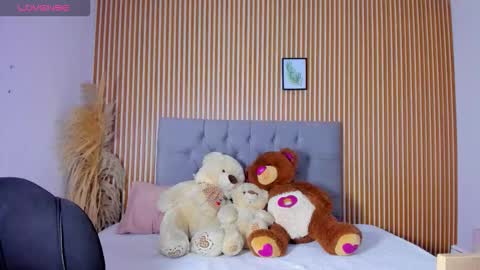 paola online show from 02.14.26