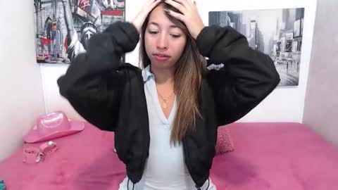 Paola online show from 01.16.26