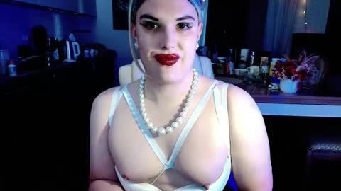 Snapshot of paoladoll chatting on 04.29.26 Sarina Williams online show from 04.29.26