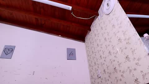 Paola online show from 01.29.25