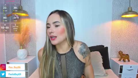 paolarey_ online show from 01.10.26