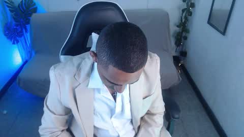 Snapshot of paolo_blaze chatting on 02.19.26 PAOLO online show from 02.19.26