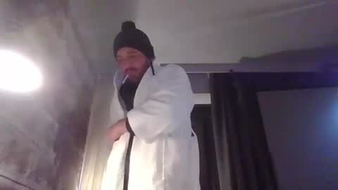 Snapshot of papi_chul0420 chatting on 03.05.25 papi_chul0420 online show from 03.05.25