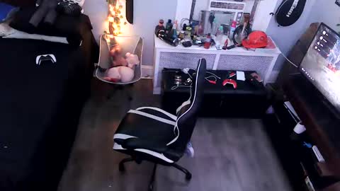 papian0 online show from 10.04.25