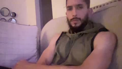Snapshot of papicubano_guapo23cm chatting on 10.20.25 papicubano_guapo23cm online show from 10.20.25