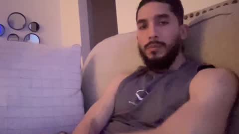 papicubano_guapo23cm online show from 02.28.26