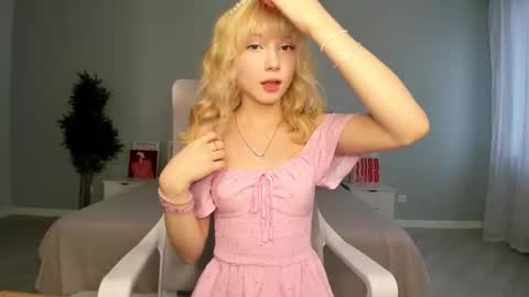 Snapshot of paradi_se chatting on 11.07.25 Melena online show from 11.07.25