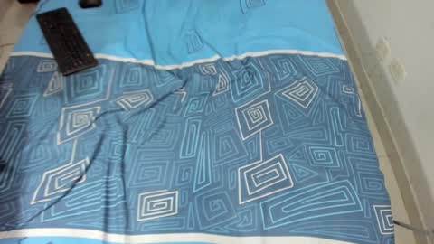 Snapshot of parejacachonda chatting on 01.24.25 sara and andreu online show from 01.24.25