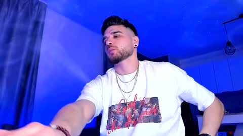 Paris online show from 01.31.25