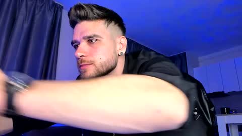 Paris online show from 03.10.25