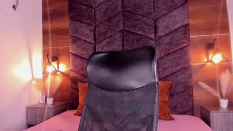 PARIS online show from 02.07.25