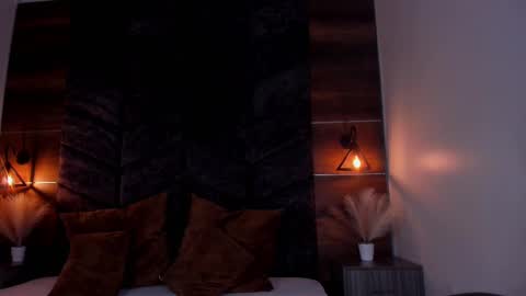 PARIS online show from 03.04.25