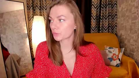 Snapshot of parisjackson_ chatting on 02.26.26 Paris online show from 02.26.26