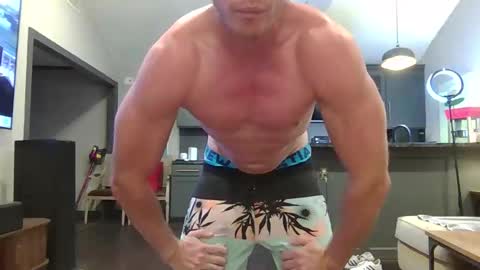 Snapshot of parkerflexes chatting on 04.27.26 Parker online show from 04.27.26