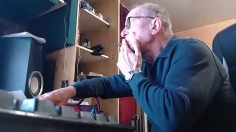 pascal88881 online show from 11.03.25