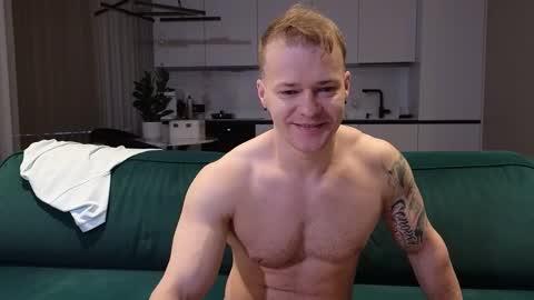 Pashka online show from 11.18.25