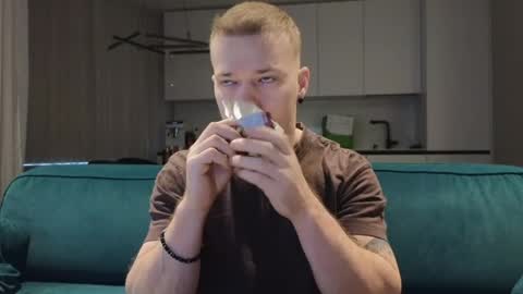 Pashka online show from 03.19.26