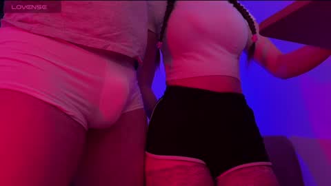 Snapshot of passion_dream_ chatting on 02.23.25 BubbleDoll online show from 02.23.25