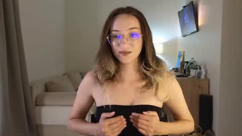 Anna online show from 07.29.26