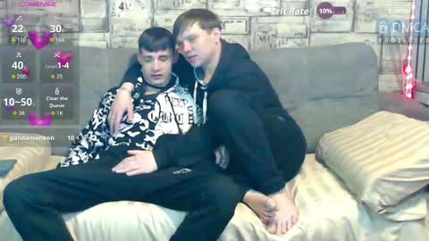 Snapshot of passionate_bonds chatting on 05.02.26 Max tall dark-haired guy with tattoos and Phil blond-haired online show from 05.02.26