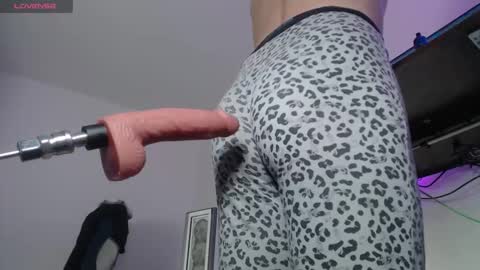 Snapshot of patandpat22 chatting on 01.08.26 patandpat22 online show from 01.08.26