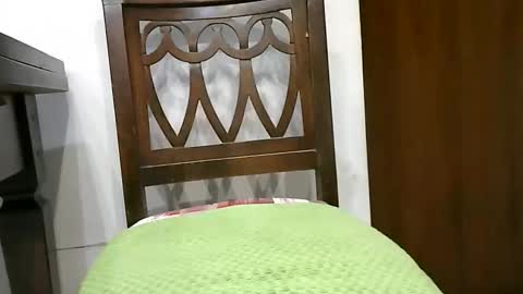 patatini784 online show from 11.18.25