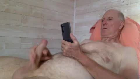 Pati24 online show from 10.19.25