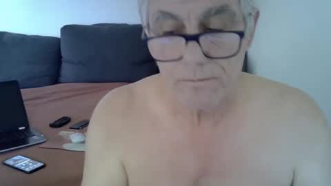 Snapshot of patrick5275 chatting on 12.10.24 patrick5275 online show from 12.10.24