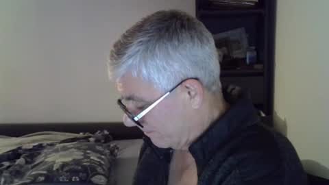 Snapshot of patrick5275 chatting on 12.21.24 patrick5275 online show from 12.21.24