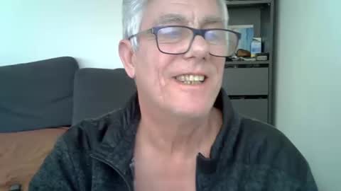 Snapshot of patrick5275 chatting on 01.27.25 patrick5275 online show from 01.27.25