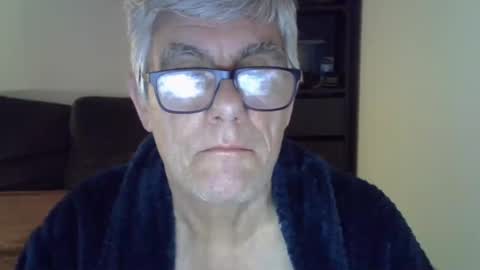 Snapshot of patrick5275 chatting on 02.18.25 patrick5275 online show from 02.18.25