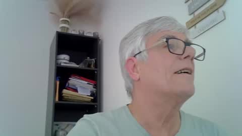Snapshot of patrick5275 chatting on 03.01.25 patrick5275 online show from 03.01.25
