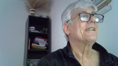 Snapshot of patrick5275 chatting on 03.01.25 patrick5275 online show from 03.01.25