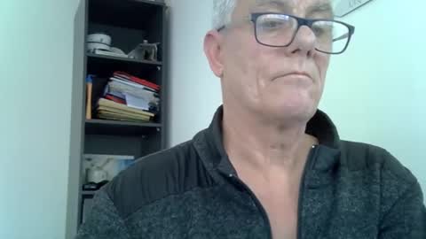 Snapshot of patrick5275 chatting on 03.05.25 patrick5275 online show from 03.05.25