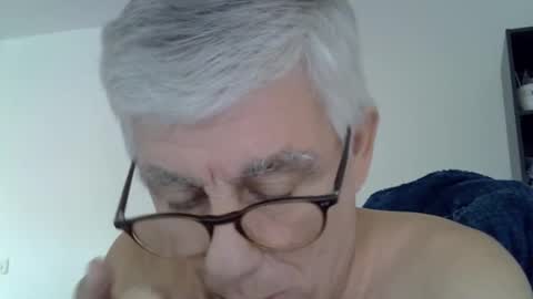 Snapshot of patrick5275 chatting on 09.13.25 patrick5275 online show from 09.13.25