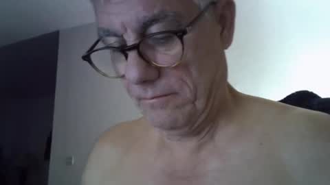 Snapshot of patrick5275 chatting on 09.18.25 patrick5275 online show from 09.18.25