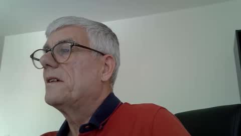 Snapshot of patrick5275 chatting on 10.12.25 patrick5275 online show from 10.12.25