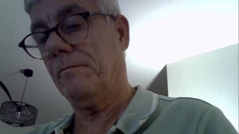 Snapshot of patrick5275 chatting on 10.20.25 patrick5275 online show from 10.20.25