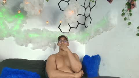 Snapshot of patrick_rose_ chatting on 02.01.25 Patrick Rose online show from 02.01.25