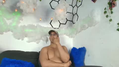 Snapshot of patrick_rose_ chatting on 03.10.25 Patrick Rose online show from 03.10.25