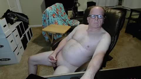 Snapshot of patrickstroking chatting on 04.15.26 patrickstroking online show from 04.15.26