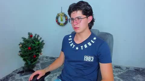 Snapshot of patrik027 chatting on 12.28.24 .... online show from 12.28.24